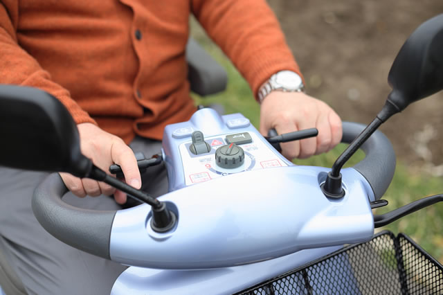 便利なセニアカーをレンタルしていただけます